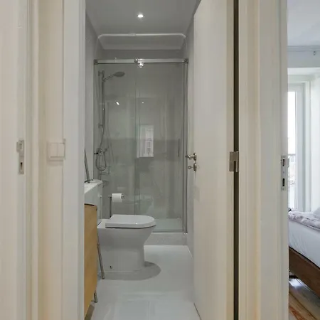 アパート Hip Tailor Made Duplex Penthouse In Bairro Alto リスボン