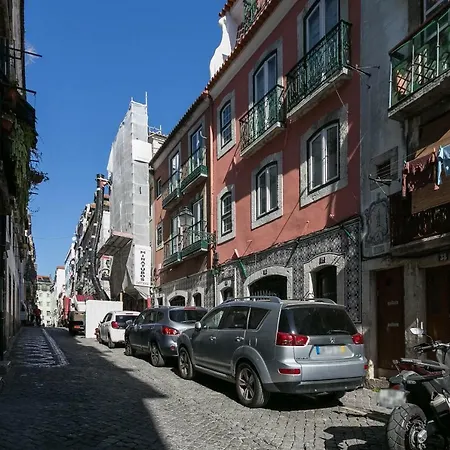 Hip Tailor Made Duplex Penthouse In Bairro Alto * リスボン