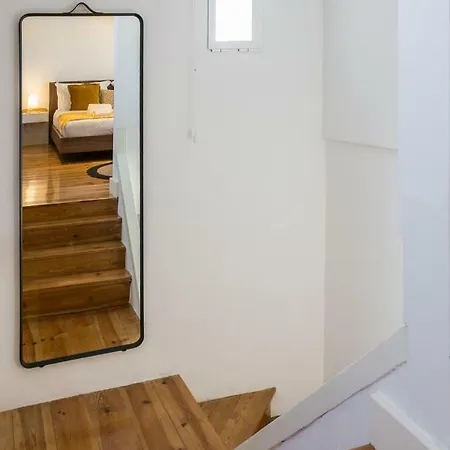 Hip Tailor Made Duplex Penthouse In Bairro Alto Apartmán *